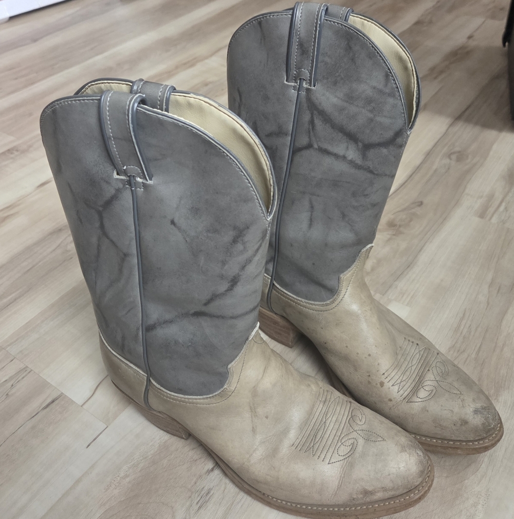 Men's Vintage Laredo Cowboy Boots Grey Tan 10.5